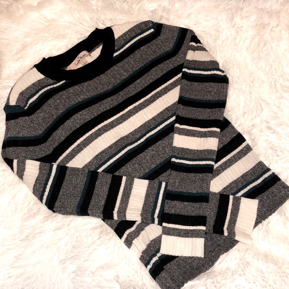 Juniors “Lane Tree” knitted sweater